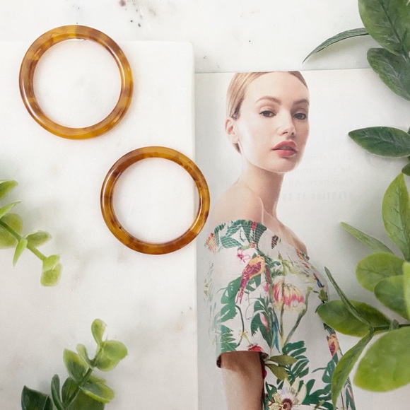 "Kiernan" Earrings || Amber Statement Hoop - Picture 2 of 10